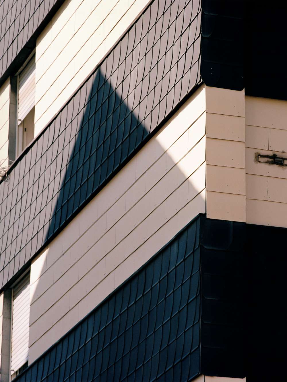 Untitled (black and white), 2016, 38x30cm