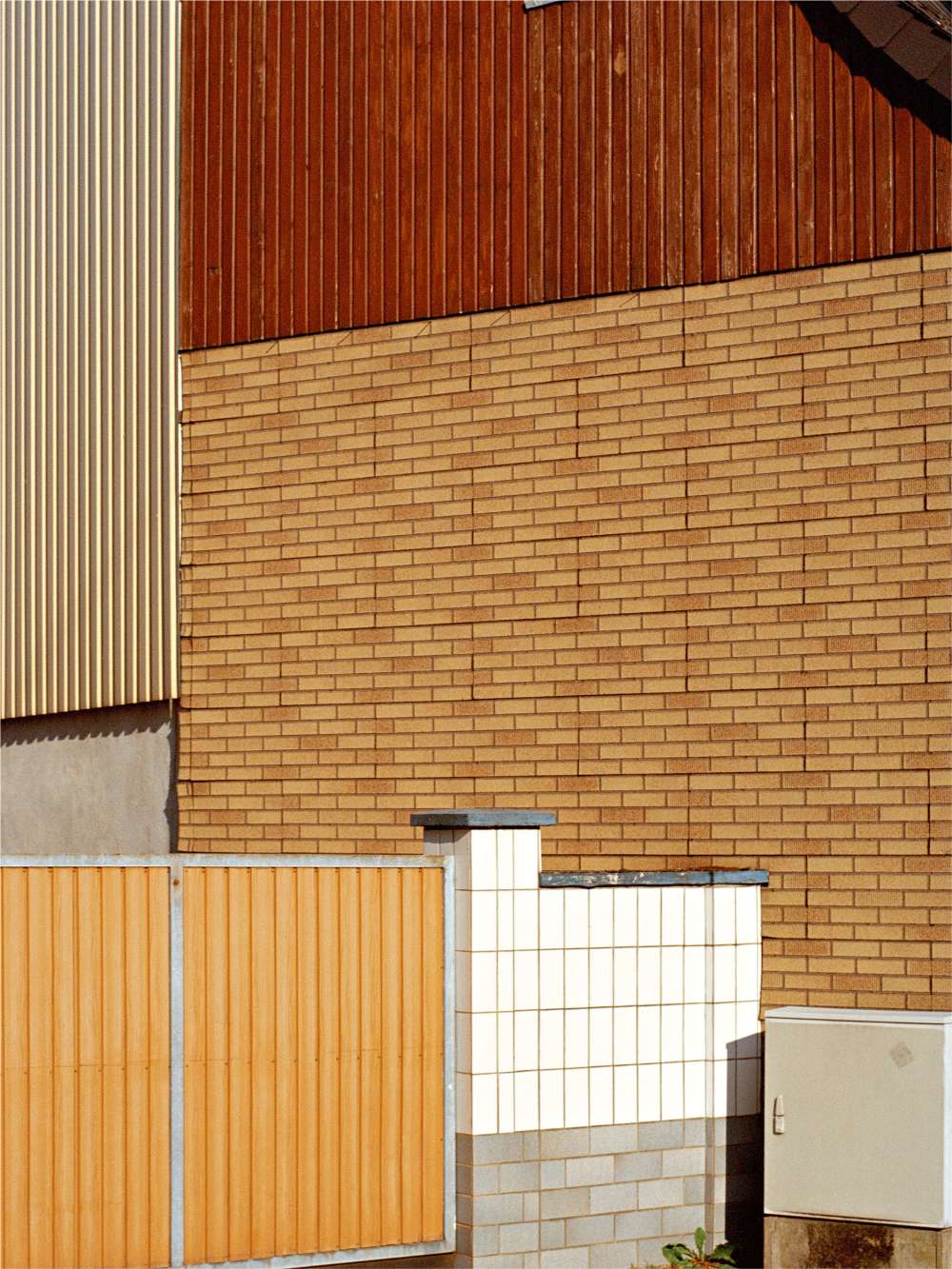 Untitled (collage wall), 2016, 38x30cm