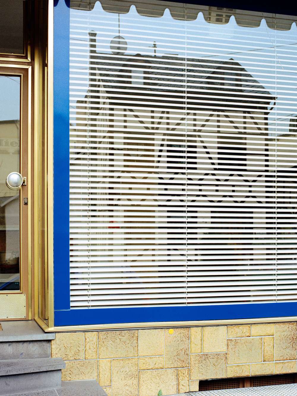 untitled (reflection), 2016, 38x30cm