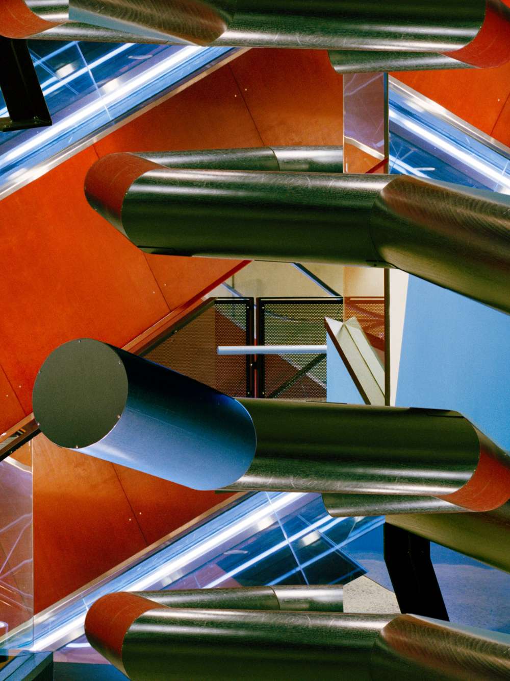 Incubator, 2018 (Fine Art Pigment Print, framed, 107 × 80 cm)